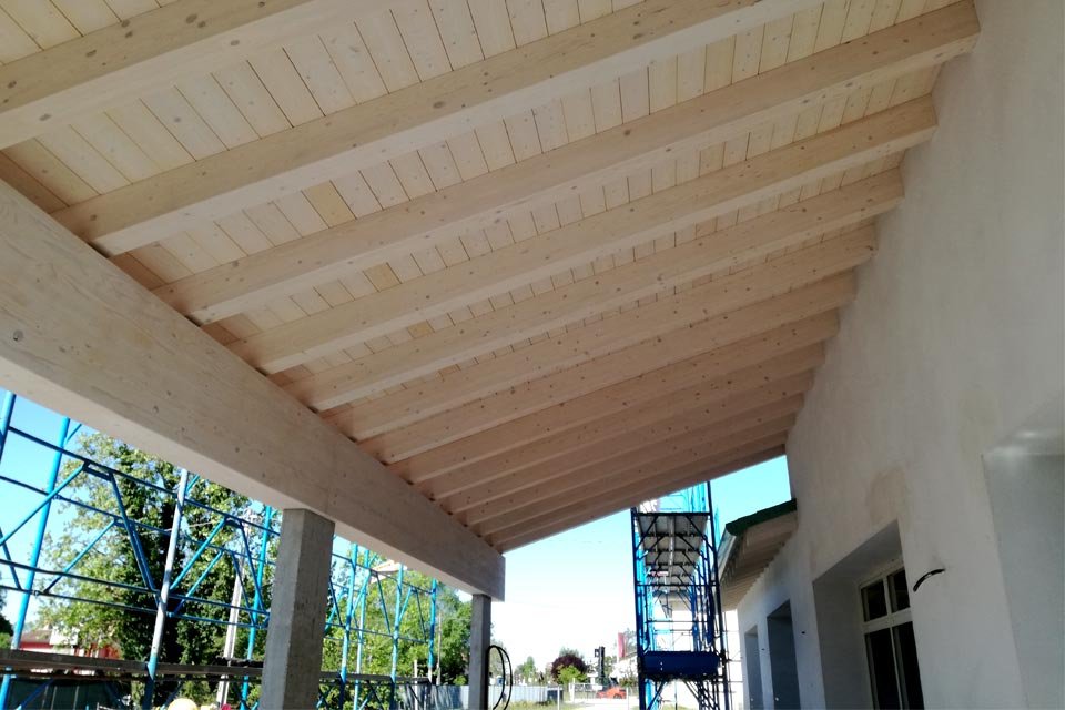Tetti in legno lamellare 