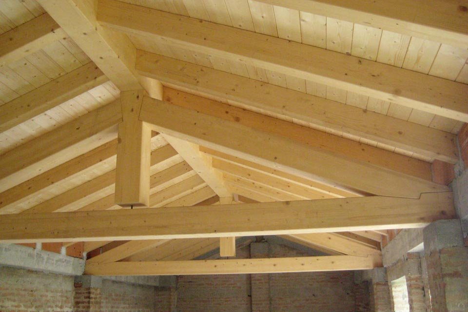 Tetti in legno lamellare 